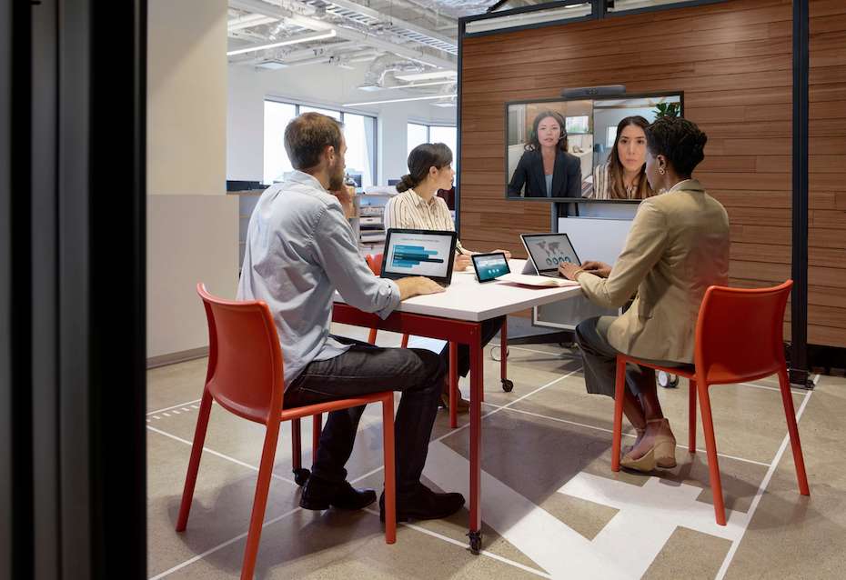 Huddle room video conferencing meeting